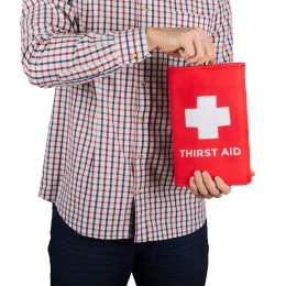 Gigantyczna Piersiówka do pierwszej pomocy